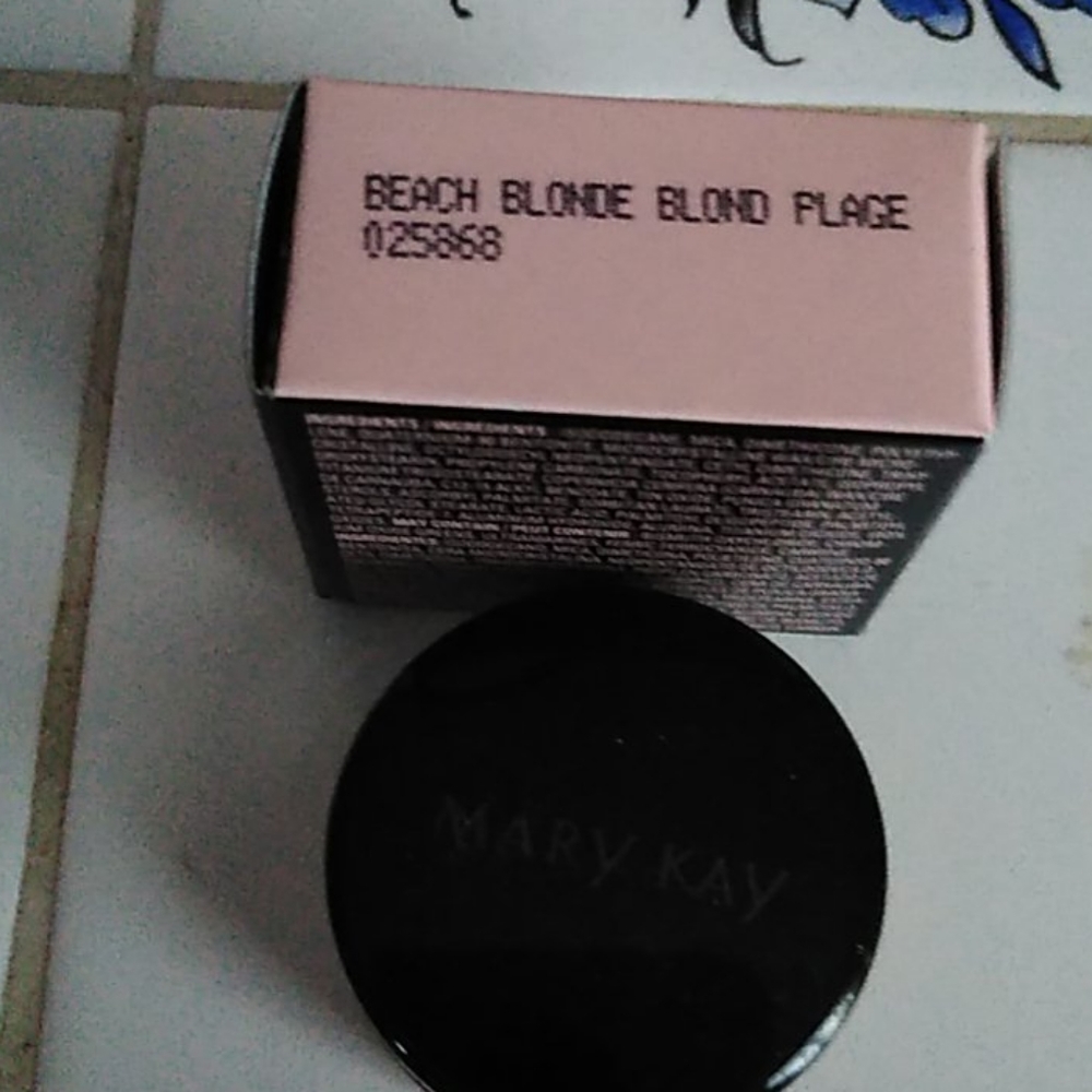 Mary Kay Cream eye color